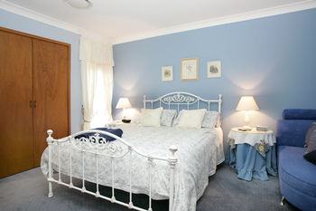 Lavender House B&B - Tourism Brisbane 10