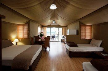 Ocean Beach Resort & Holiday Park - Brisbane Tourism 36