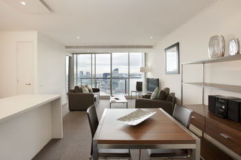 Melbourne Short Stay Apartments On Whiteman - Tourism Brisbane 7