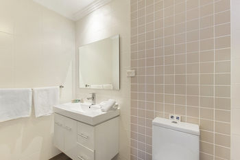 Checkers Resort & Conference Centre - Tourism Brisbane 5
