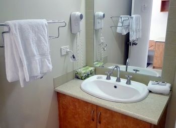 Glen Inn - Tourism Brisbane 4