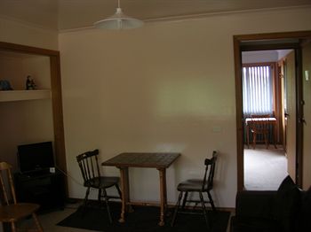 A Camelot Tower & Penthouse - Tourism Brisbane 17