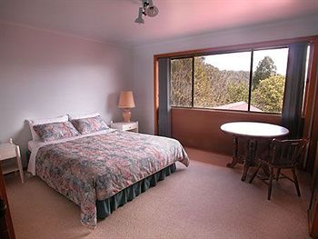 A Camelot Tower & Penthouse - Tourism Brisbane 4