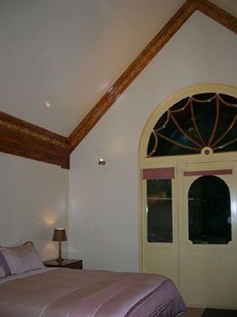 A Camelot Tower & Penthouse - Tourism Brisbane 8
