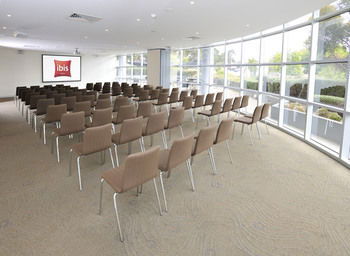 Ibis Melbourne Glen Waverley - Tourism Brisbane 13