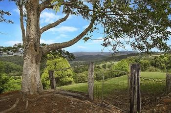 Artisan Spa Views - Brisbane 4u 2