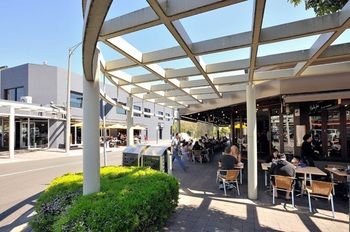 Apartments @ Glen Waverley - Brisbane 4u 16