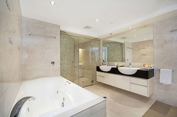 Aqua Vista Resort - Brisbane 4u 43
