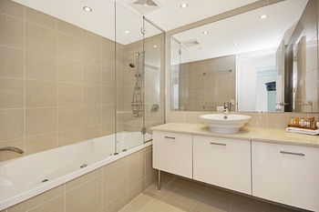 Aqua Vista Resort - Brisbane 4u 98