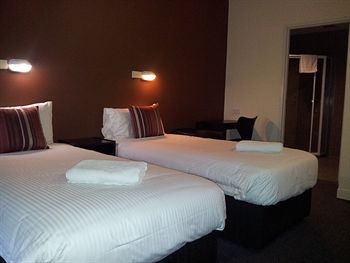 Urban Central Accommodation - Hostel - Tourism Brisbane 0