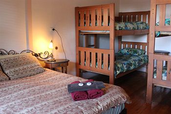 Burwood Bed And Breakfast - Tourism Brisbane 7