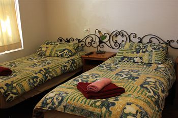 Burwood Bed And Breakfast - Tourism Brisbane 9