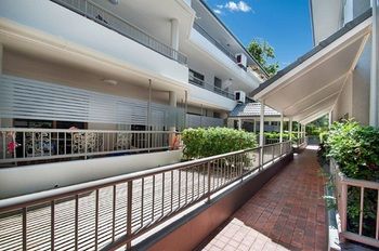 Saks On Hastings - Brisbane 4u 11