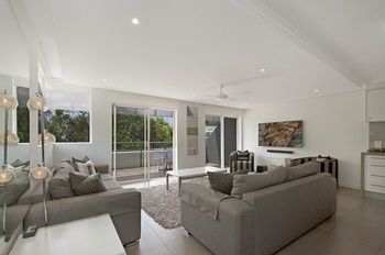 Saks On Hastings - Brisbane 4u 22