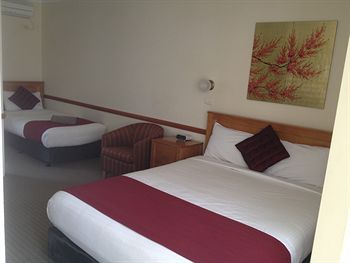 The 3 Explorers Motel - Brisbane 4u 5