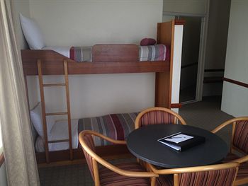 The 3 Explorers Motel - Brisbane 4u 6