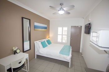 Sinclairs Bondi - Brisbane 4u 11
