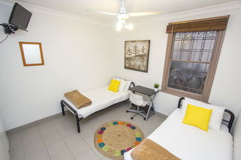 Sinclairs Bondi - Brisbane 4u 17