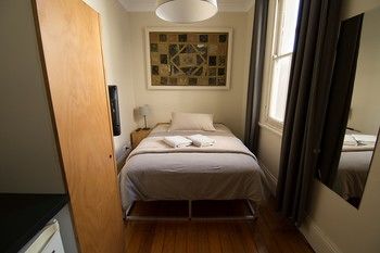 Cambridge Lodge - Hostel/Backpacker - Tourism Brisbane 16