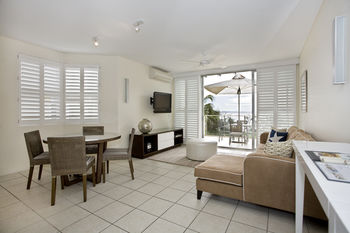 Maison Noosa Beachfront Resort - Brisbane Tourism 3