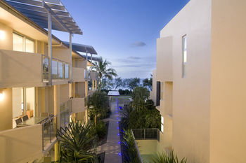 Maison Noosa Beachfront Resort - Brisbane Tourism 16