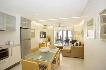 Maison Noosa Beachfront Resort - Brisbane Tourism 24