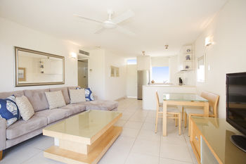 Maison Noosa Beachfront Resort - Brisbane Tourism 66