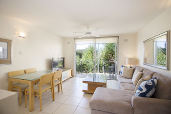 Maison Noosa Beachfront Resort - Brisbane Tourism 69