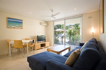 Maison Noosa Beachfront Resort - Brisbane Tourism 0