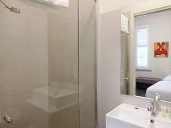 Naughtons Parkville Hotel - Tourism Brisbane 27