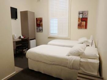 Naughtons Parkville Hotel - Tourism Brisbane 29