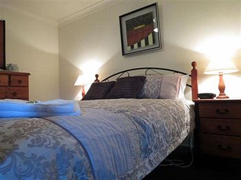 Barrington Wilderness Cedar Lodge Accommodation - Tourism Brisbane 4