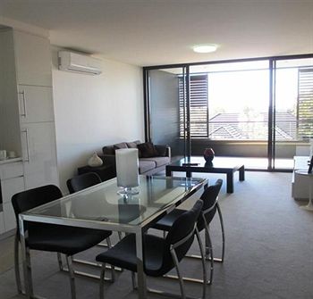 Wyndel Apartments - The Mint - Tourism Brisbane 10