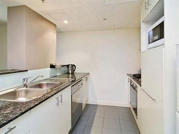 Wyndel Apartments - Nexus - Tourism Brisbane 3