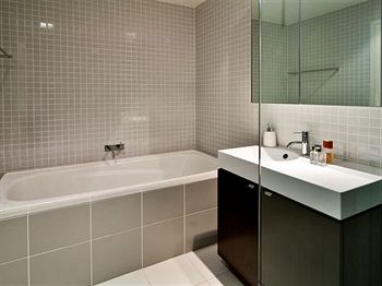 Wyndel Apartments - Abode - Tourism Brisbane 1