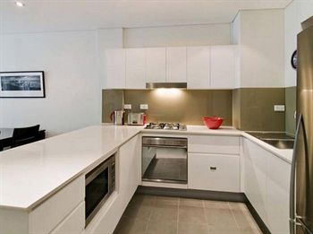 Wyndel Apartments - Encore - Tourism Brisbane 1