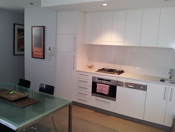 Wyndel Apartments - Clarke Street - Tourism Brisbane 4