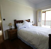 Singletons Retreat