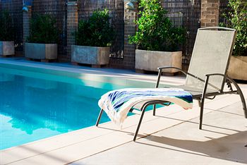 Copacabana Shores - Tourism Brisbane 11