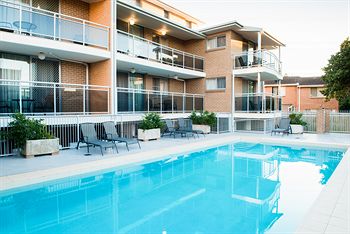 Copacabana Shores - Tourism Brisbane 12