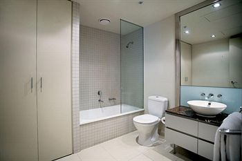 Astra Apartments - St Kilda Rd - Brisbane 4u 8