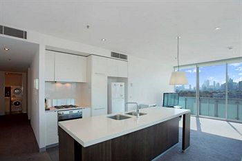 Astra Apartments - St Kilda Rd - Brisbane 4u 13