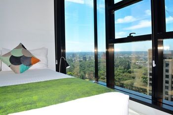 Apartments Melbourne Domain - CBD - Tourism Brisbane 4