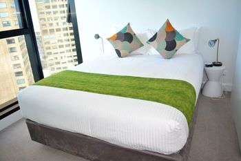 Apartments Melbourne Domain - CBD - Tourism Brisbane 8