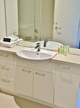 Apartments Melbourne Domain - Docklands - Brisbane 4u 9