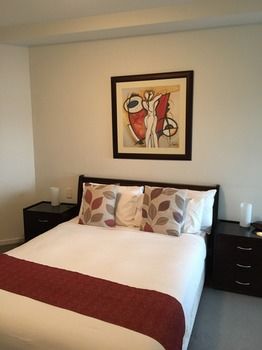 Apartments Melbourne Domain - Docklands - Brisbane 4u 17