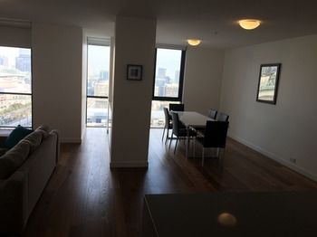 Apartments Melbourne Domain - Docklands - Brisbane 4u 25