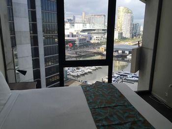 Apartments Melbourne Domain - Docklands - Brisbane 4u 28
