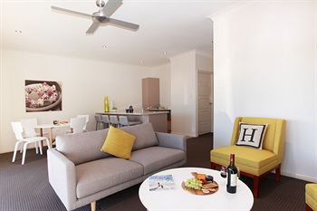 H Boutique Hotel - Brisbane Tourism 3
