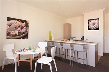 H Boutique Hotel - Brisbane Tourism 8